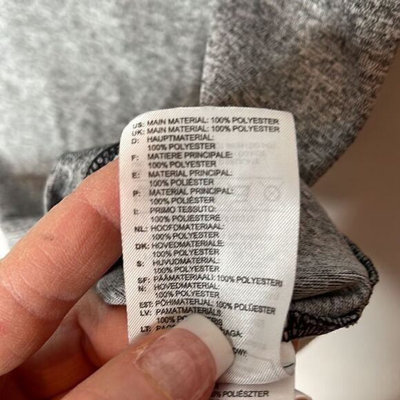 Adidas Grey Climalite Scoop Neck Short Sleeve T-shirt. Size Small. - Picture 7 of 7